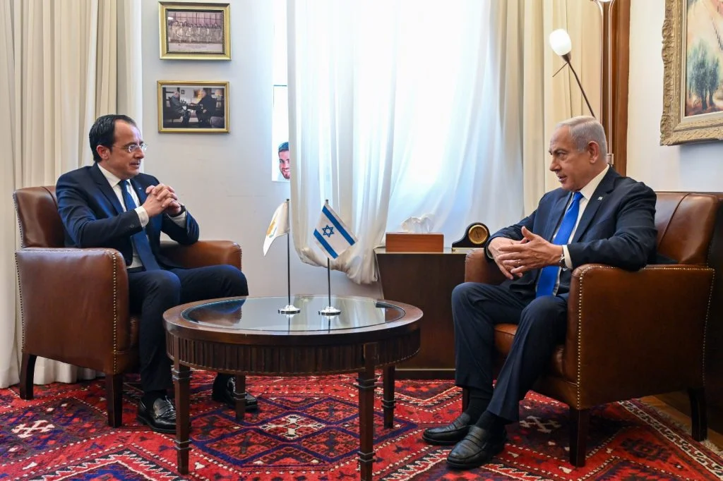 נשיא קפריסין הפתיע את נתניהו: "מגנה לחלוטין את ההתקפות"