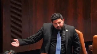 עוצמה יהודית? הח"כ פרסם הודעות בשבת והדובר התפטר