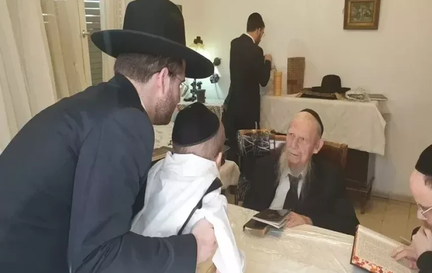 מימין ומשמאל: במערכת הפוליטית נפרדים ממרן זצוק"ל מימין ומשמאל: במערכת הפוליטית נפרדים ממרן זצוק"ל