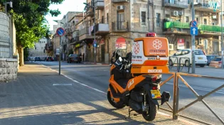 בעת ששהה אצל המטפלת: פעולות החייאה בתינוק שאיבד את הכרתו 