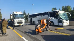 20 חיילים נפצעו בתאונה בין אוטובוס חיילים&nbsp;למשאית