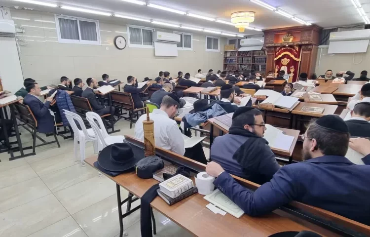 בג"ץ למדינה: עליכם לנמק מדוע החרדים קיבלו כסף והסטודנטים לא בג"ץ למדינה: עליכם לנמק מדוע החרדים קיבלו כסף והסטודנטים לא