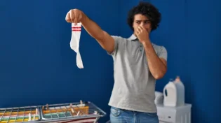 את הטיפ הבא אסור לכם לפספס: הסוף לריח המעופש ממכונת הכביסה