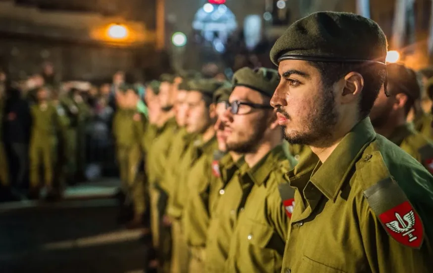 חסר תקדים: השר גלנט הורה לאכוף חובת גיוס על חרדים עד לחקיקה חסר תקדים: השר גלנט הורה לאכוף חובת גיוס על חרדים עד לחקיקה