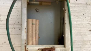 מוכנים לשימוש: נחשפה מעבדה לייצור מטעני חבלה ברמלה