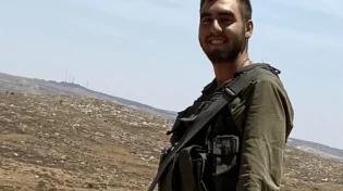 אמו של סמל אור ישראלוב לחבריו בהלוויה: "אתם הילדים שלי"