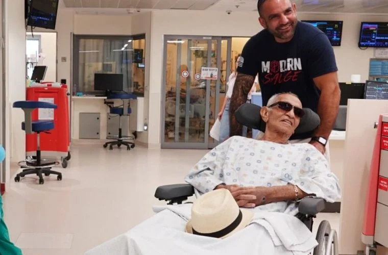 נס של ממש: בן ה-80 שנפצע אנוש בפיגוע שוחרר מביה"ח