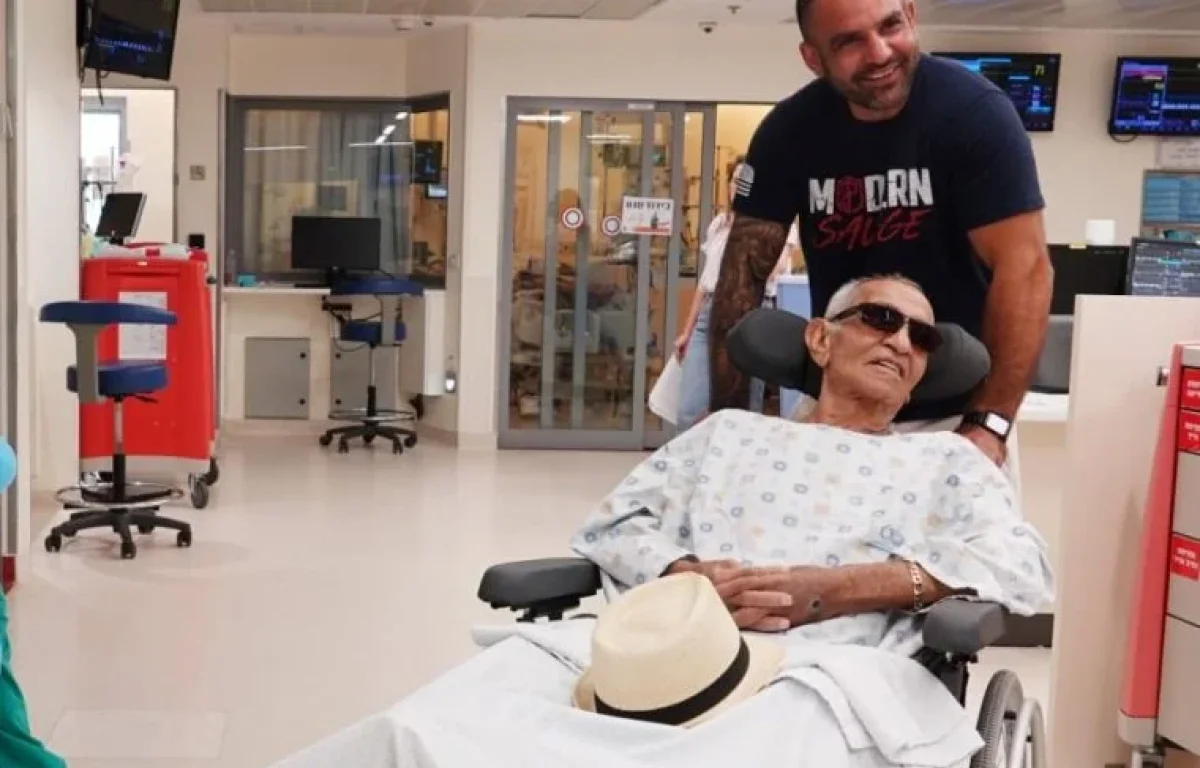 נס של ממש: בן ה-80 שנפצע אנוש בפיגוע שוחרר מביה"ח נס של ממש: בן ה-80 שנפצע אנוש בפיגוע שוחרר מביה"ח