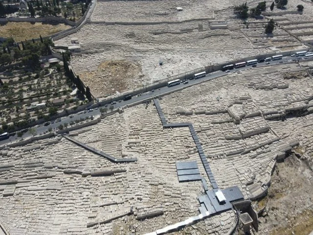 צפו: ההיערכות לקראת הילולת "אור החיים" 