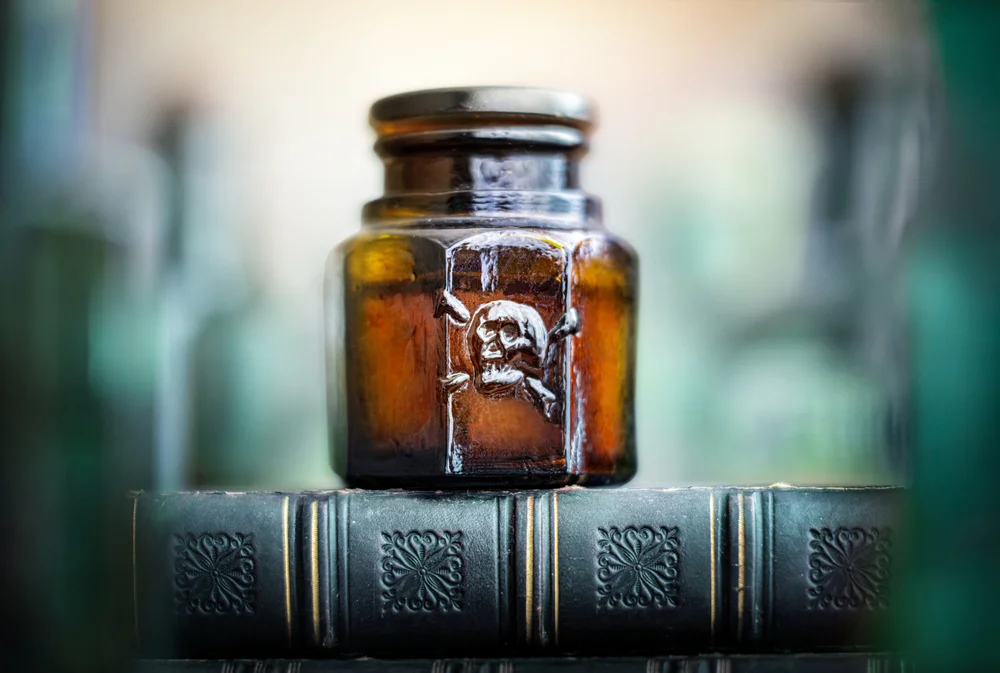 מכירים זוגיות רעילה? אז יש גם חברות שעלולה להיות רעילה? 