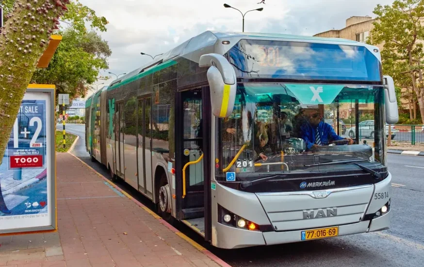 המגעים להסכמות כשלו: מחירי הנסיעה בתחבורה הציבורית יתייקרו המגעים להסכמות כשלו: מחירי הנסיעה בתחבורה הציבורית יתייקרו