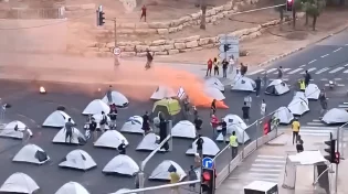 אנשי השמאל הכריזו יום מחאה והקימו עיר אוהלים בצומת - צפו