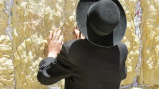 זעקות הזויות בכותל: "ריבונו של עולם תעשה לי פנצ'ר"