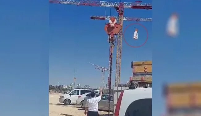 ויראלי: מה קרה כשהמנופאי שכח להניח תפילין?