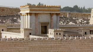 קיבל ייסורים באהבה גדולה: עובדות מדהימות על אהרון הכהן