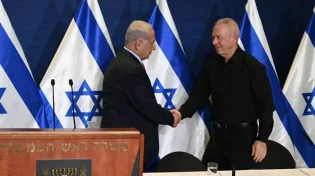 לא רק רה"מ: שר הביטחון הגיע לבדיקות בשיבא