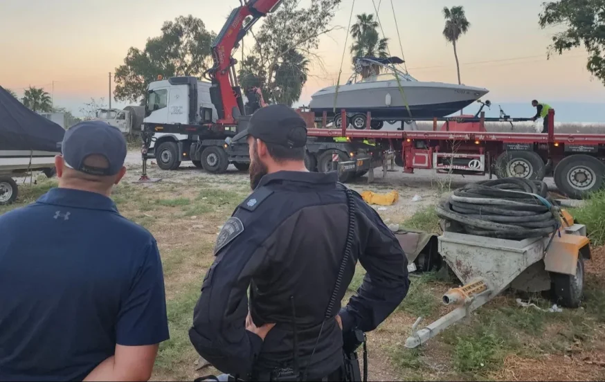 המשטרה החרימה עשרות סירות של גורמים עבריינים בטבריה המשטרה החרימה עשרות סירות של גורמים עבריינים בטבריה
