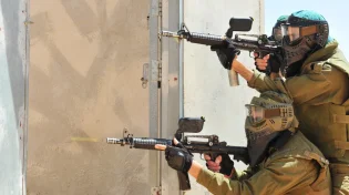 כוחות צה"ל עצרו 21 מבוקשים והחרימו אמצעי תחמושת ששימשו לטרור