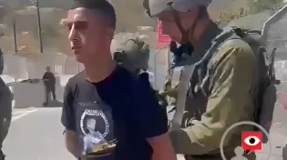 תיעוד דרמטי: המחבל חטף נשק מחייל ונעצר