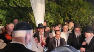 בשעה טובה: אלון פז זכה להקים בית בישראל