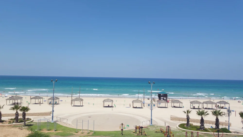 קצת לפני סיום "בין הזמנים": נסגר החוף הנפרד בראשון לציון קצת לפני סיום "בין הזמנים": נסגר החוף הנפרד בראשון לציון