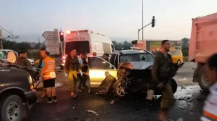 נסיעה אל הגיהינום: שני נפגעים כתוצאה מתאונה עם משאית