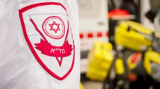 פתח תקווה: נפגע ממכת חום ואושפז כשהוא מחוסר הכרה 