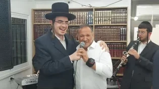 צפו: המחווה המרגשת לבחור החרדי שהחלים
