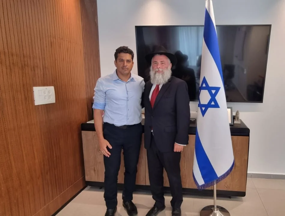 שר התפוצות: "ישראל תמשיך לתמוך בקהילות היהודיות באוקראינה"