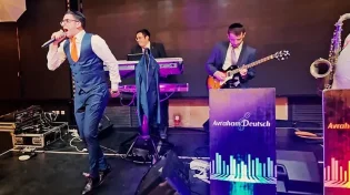 אברהם דויטש & דניאל ריס - מחרוזת חתונה מקפיצה במיוחד 