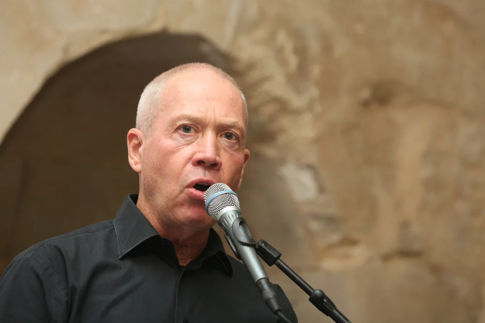 גלנט בפגישה: "יש לשמור על היתרון של ישראל במזרח התיכון" גלנט בפגישה: "יש לשמור על היתרון של ישראל במזרח התיכון"