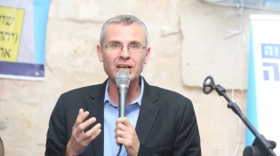 שר המשפטים לוין ביקש מהיועמ"שית ייצוג נפרד בבג"ץ
