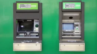 קידוש ה' עצום: האברך קיבל אלף דולר בטעות - והחזיר לבנק