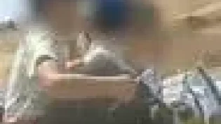 ילדים נקשרו לתא המטען מחוץ לאוטו, בעל הרכב נעצר ע"י המשטרה