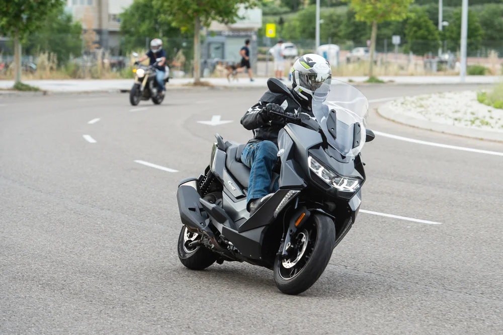 מה יותר מסוכן אופנוע או קטנוע? מה יותר מסוכן אופנוע או קטנוע?