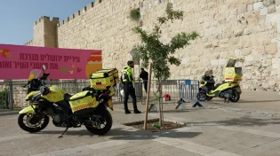 פיגוע בירושלים: מחבל דקר יהודי עם סכין קצבים. מצבו קשה 
