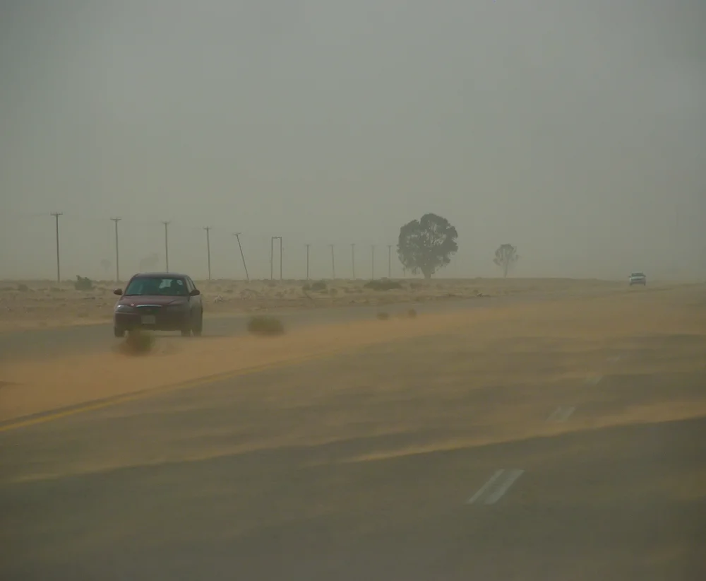סופה נדירה בלוב מאיימת על עשרות אלפים