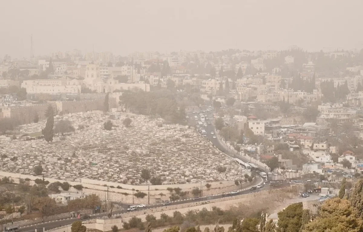 אזהרה לציבור: שקע מאפריקה יוביל לזיהום אוויר חריג. כך תשמרו