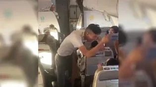 מחמם את הלב: הדייל "מקפיץ" את המטוס עם נוסעים לאומן