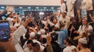 שמחה פורצת גבולות בציון רבי נחמן