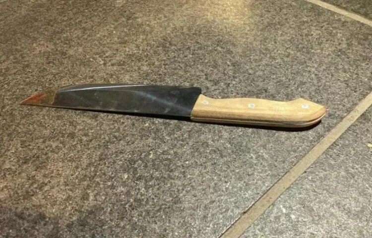 פצוע קל בפיגוע דקירה ברכבת בירושלים, המחבל נוטרל פצוע קל בפיגוע דקירה ברכבת בירושלים, המחבל נוטרל