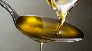 מה יקרה לגופכם אם תורידו בכל יום כף שמן מהתזונה שלכם?