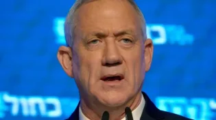 גנץ: ״צפויים אתגרים ורגעים קשים ובסופם - אנחנו נצא מחוזקים"