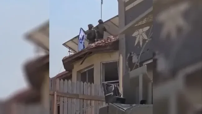 חיילי צה"ל הניפו דגל ישראל בלב עזה
