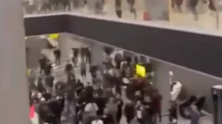 ניסיון לינץ': מוסלמים פרצו שדה תעופה במטרה לפגוע בישראלים