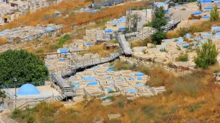 בעל הייסורים והבטחתו לכל מי שיפקוד את קברו