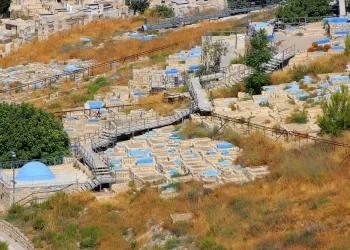 בעל הייסורים והבטחתו לכל מי שיפקוד את קברו