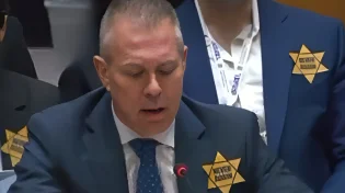 היסטוריה הכואבת: מדוע השגריר באו"ם החל לענוד טלאי צהוב?