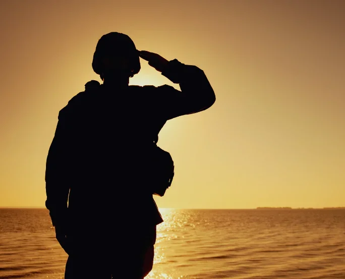 התפילה המרגשת של החיילים לפני יציאה לפעולה 