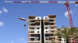 דעתו של הרב זילברשטיין באשר להעסקת ערבים בתקופה זו